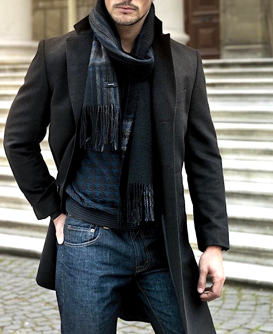 classic wool scarf in stripes for an elegant look