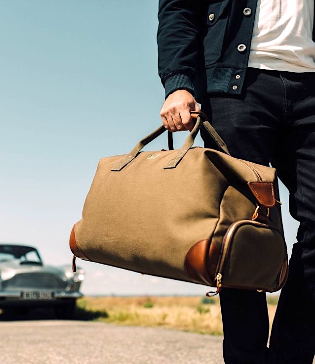 roomy travel bag for comfortable trip